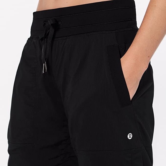 LULULEMON DANCE STUDIO PANTS!!!😍🖤 - Picture 1 of 4